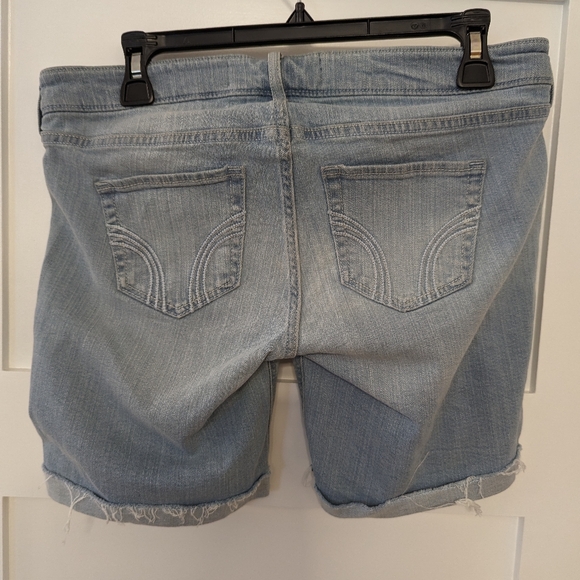 Hollister Low Rise Denim Boy Short - Picture 2 of 5